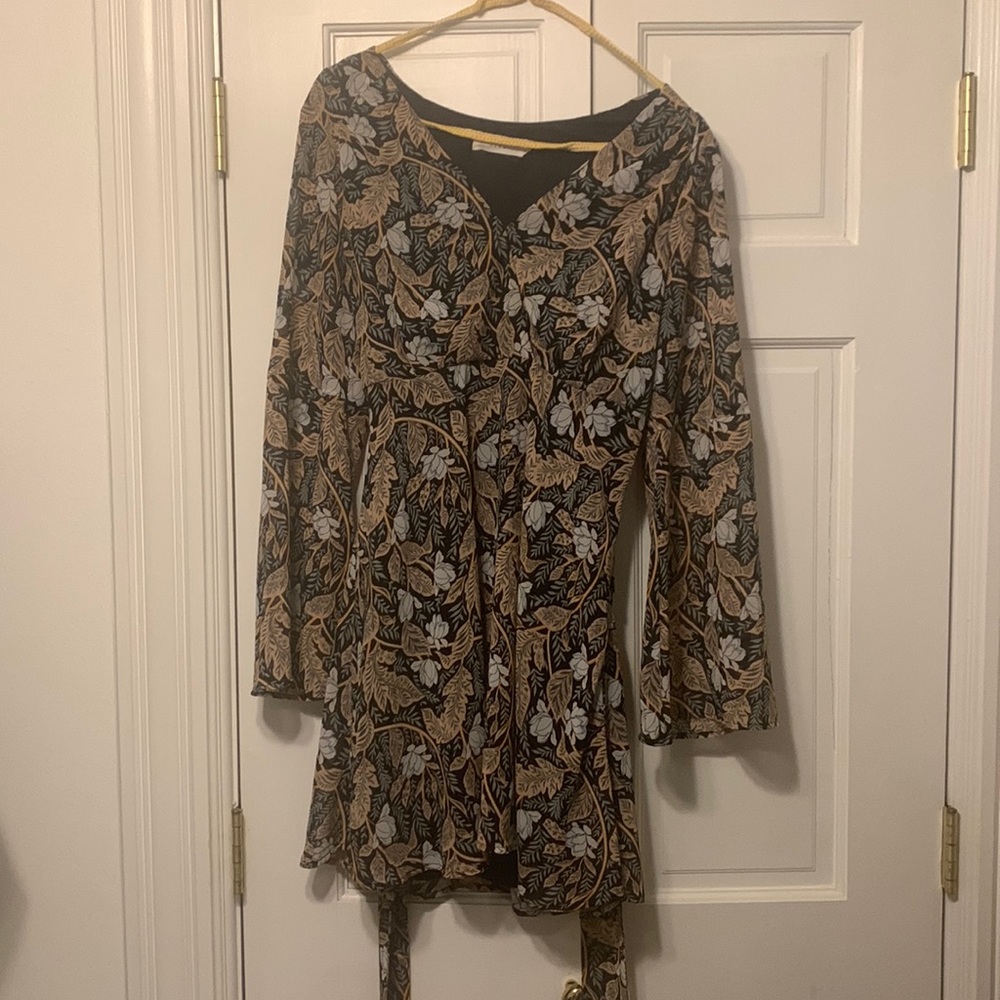 Lush tie dress